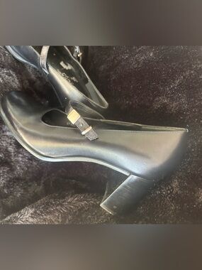 Cathy Jean Black Mary Jane Block Heel Shoes